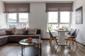 Central Wroclaw Apartment - City Center - Comfortable and Bright - L17